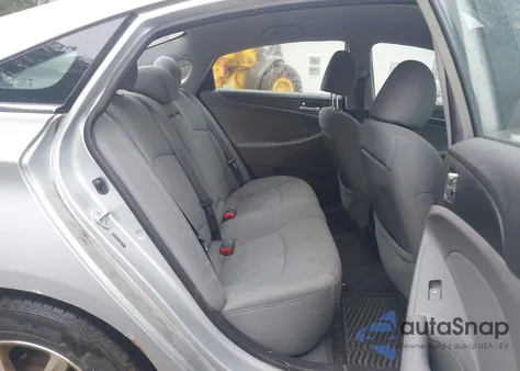 2013 Hyundai Sonata Gls z USA, uszkodzony, nr VIN 5NPEB4AC7DH696591